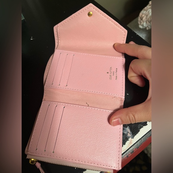 Pink - Picture 2 of 3